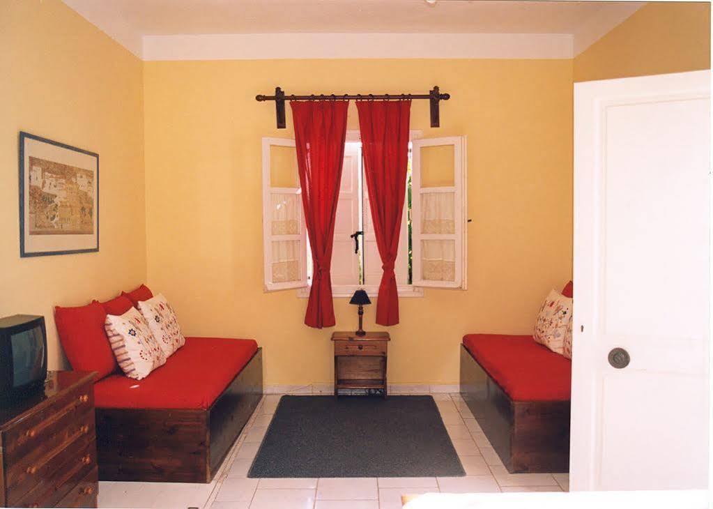 Spetses Retreat Accommodation Esterno foto