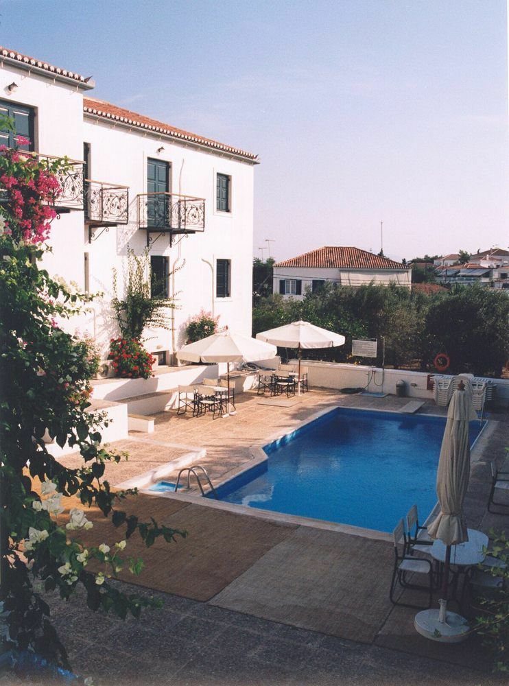 Spetses Retreat Accommodation Esterno foto